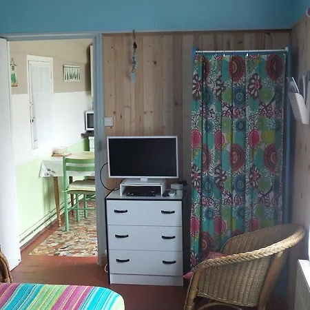 Les Oiseaux Holiday home *